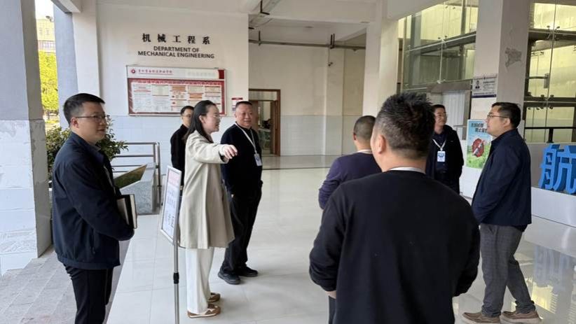 杨书记在机械系1